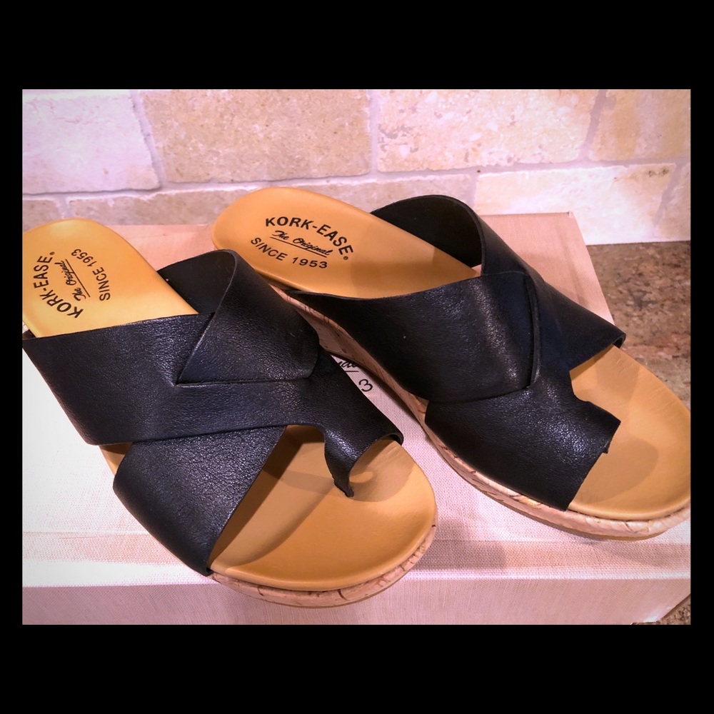 Brand new in box Blackm Kork- Ease Sandals , sz 7